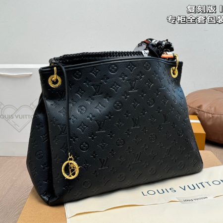LV Artsy Bag