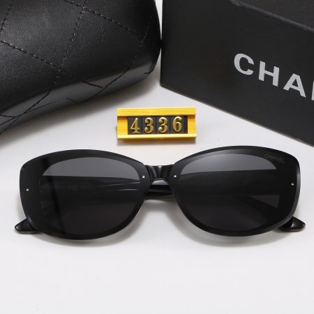 Chanel Fashionable Sunglasses - Image 2