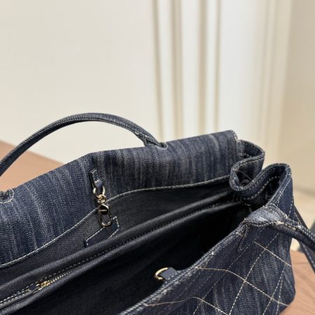 Chanel Denim Underarm Bag - Image 9