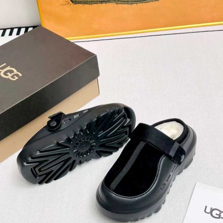 UGG Shoes - Image 3