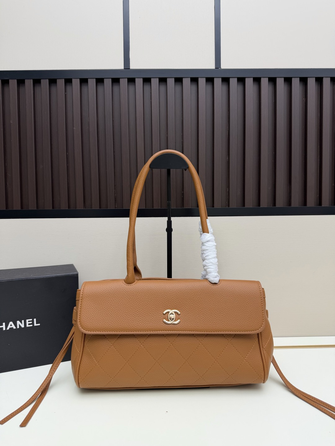 Chanel 26S Baguette Bag - Image 4