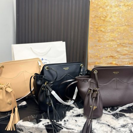 Prada Vitello Daino Handbag - Image 2