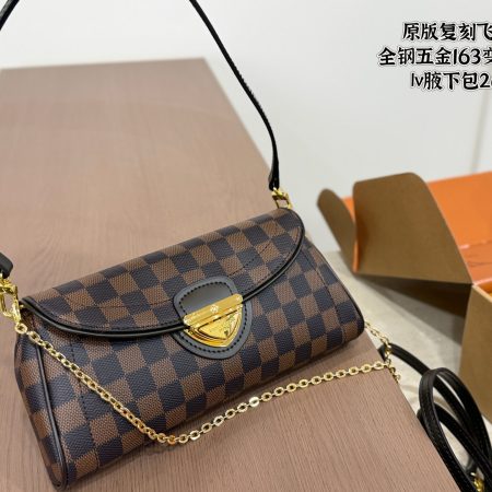 LV Underarm Bag - Image 8