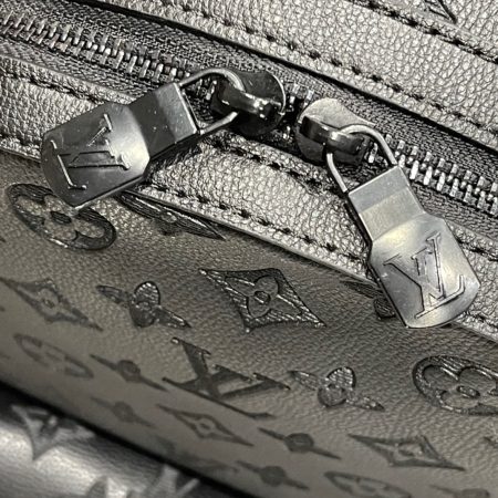 LV Monogram Discovery Backpack M46553 - Image 6