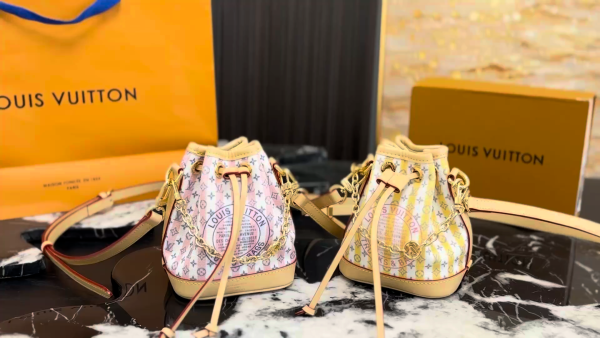 LV Bucket Bag