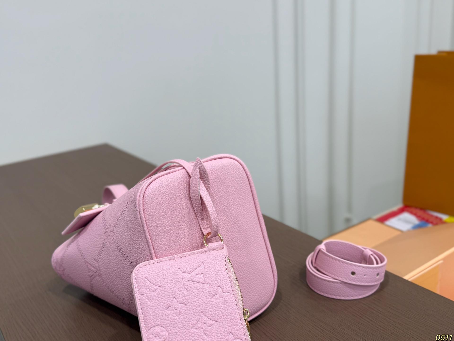 LV Allinbb Bucket Bag - Image 7