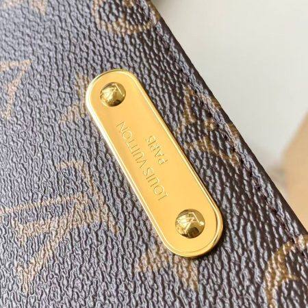 LV Wallet On Chain Lily - Image 8