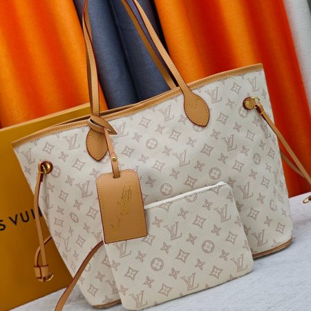 LV Neverfull Tote Bag New Collection - Image 8