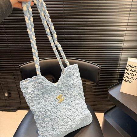 Chanel Crochet Bag - Image 5
