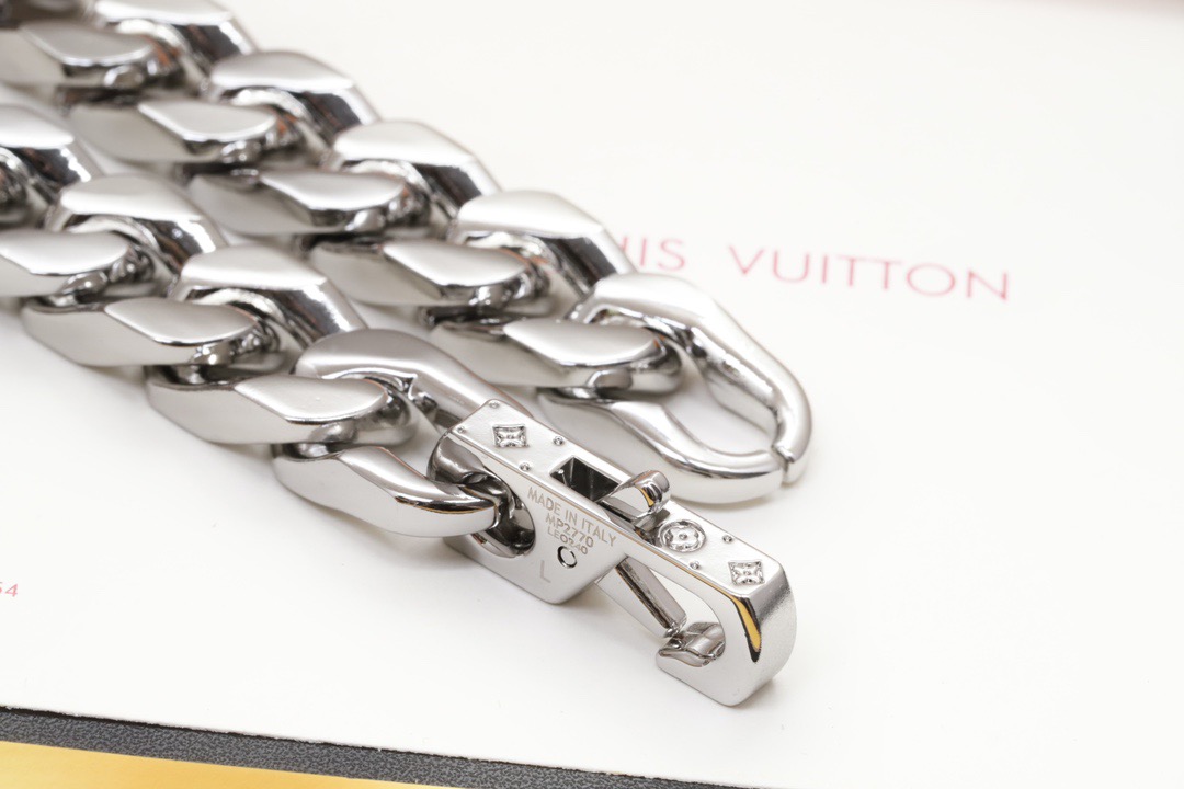 LV Monogram Chain Bracelet S00 - Image 7