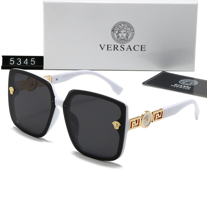 Versace Fashionable Sunglasses - Image 2