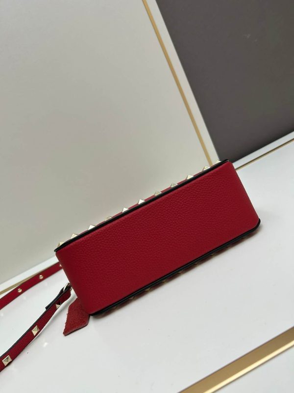 Valentino Garavani Rockstud Shoulder Bag Women Red
