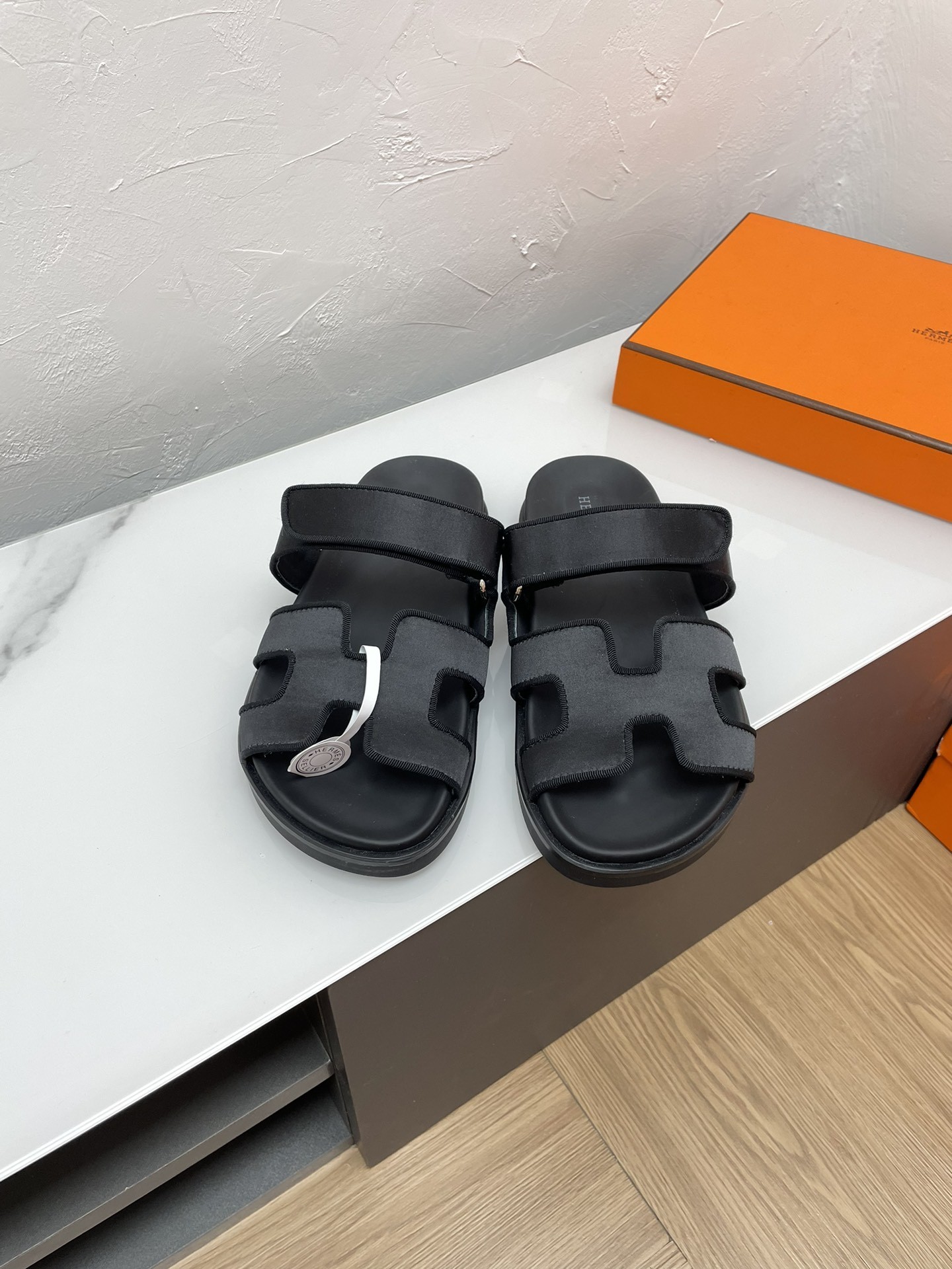 Hermès Chypre Sandals - Image 4