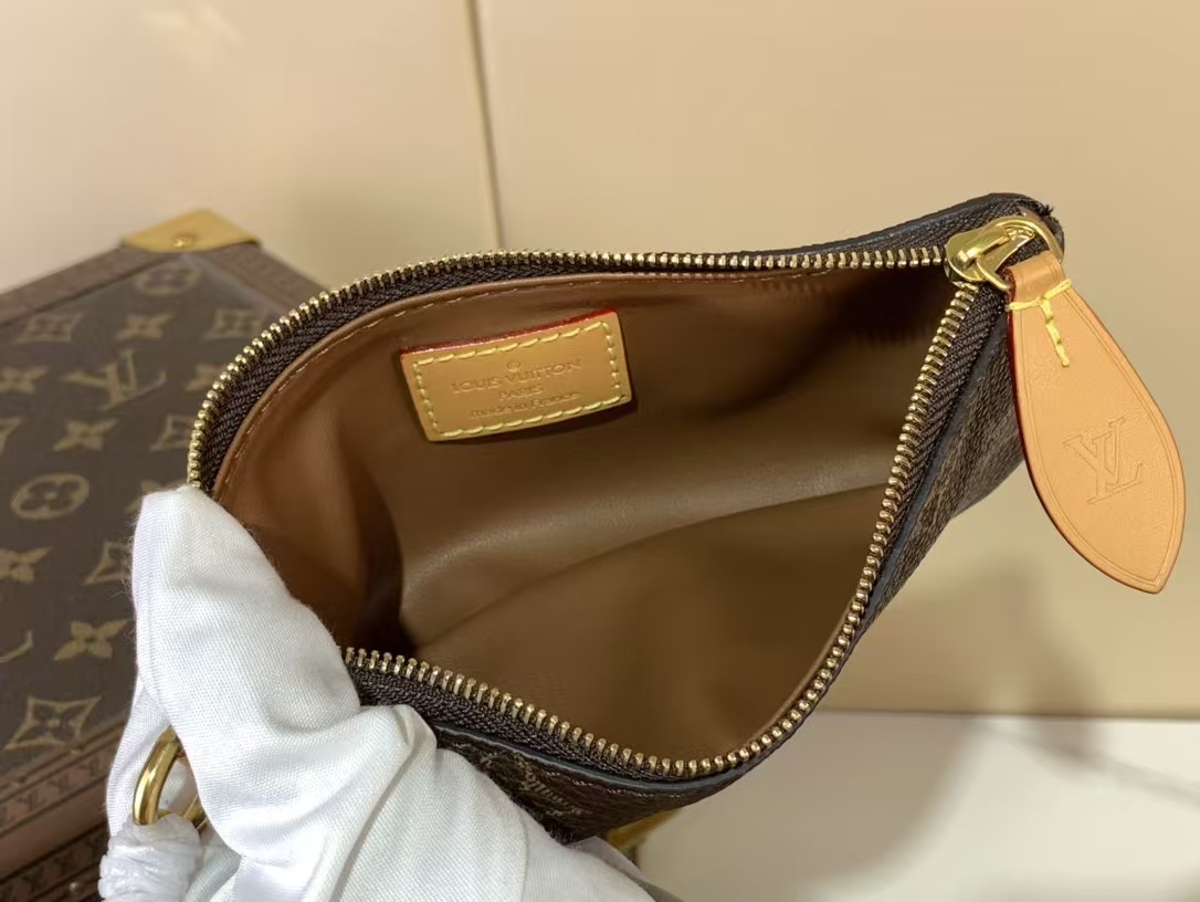 LV Speedy P9 30cm Bag Top Quality - Image 6