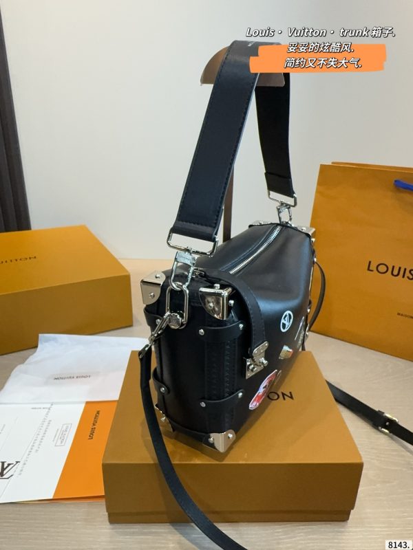 LV Side Trunk MM H27 Bag