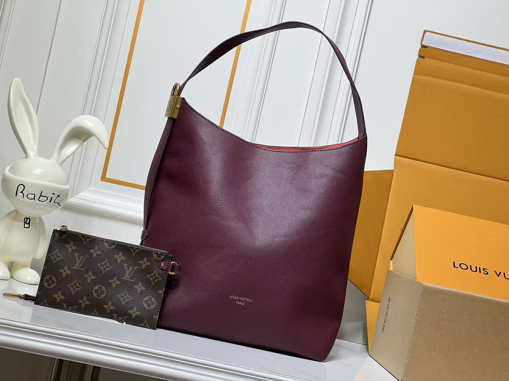 LV Low-Key Wanderer Handbag - Image 1
