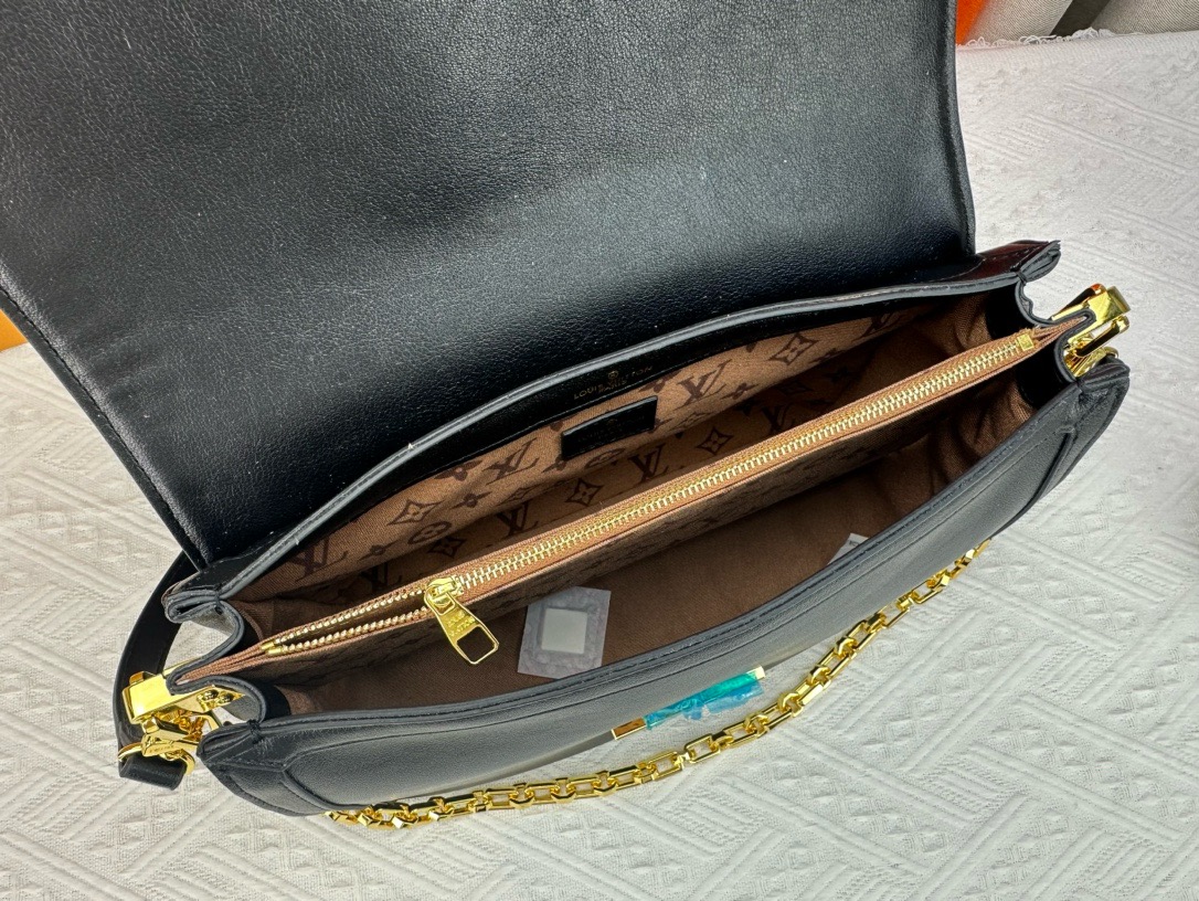 LV Smooth Dauphine MM Black Bag - Image 8