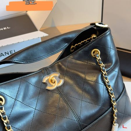 Chanel 25A Hobo Bag - Image 10