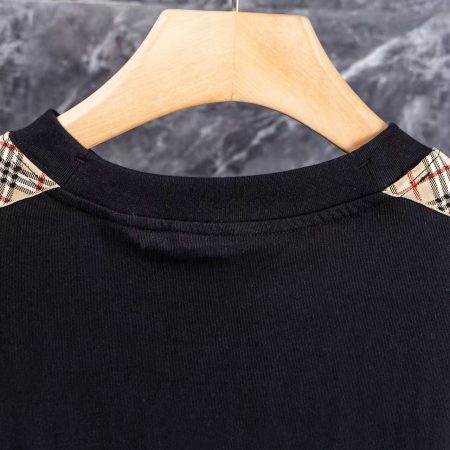 Burberry T Shirt - Image 5