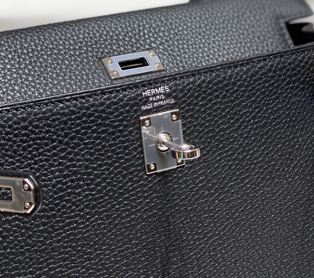 Hermès Kelly 25 black togo leather palladium hardware - Image 4