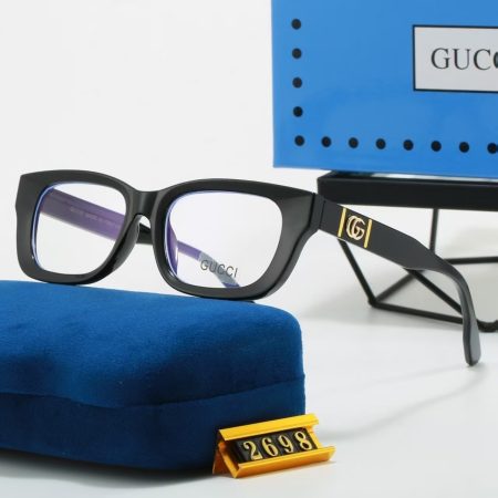 Gucci Fashionable Sunglasses - Image 7