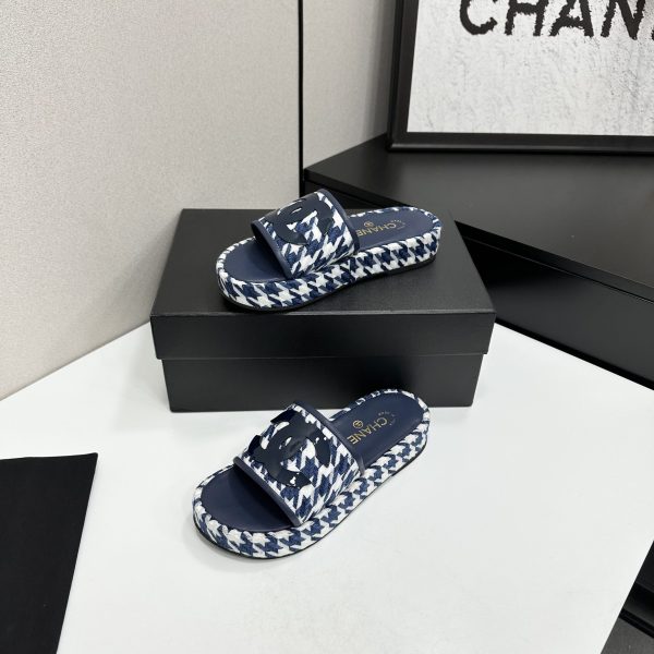 Chanel Women's CC Slide Sandals
