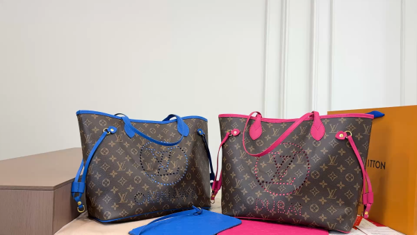 LV Neverfull Tote Bag