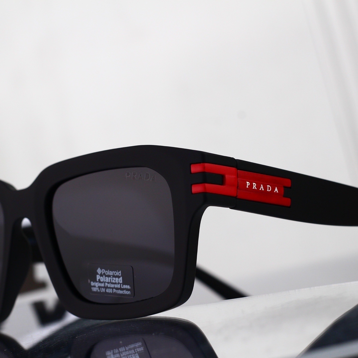 Prada Fashionable Sunglasses - Image 6