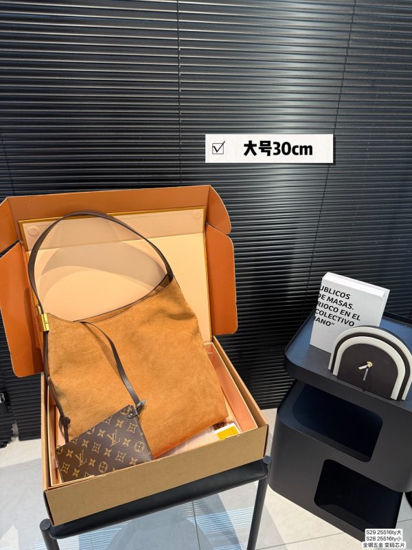 Lv Locker Underarm Bag