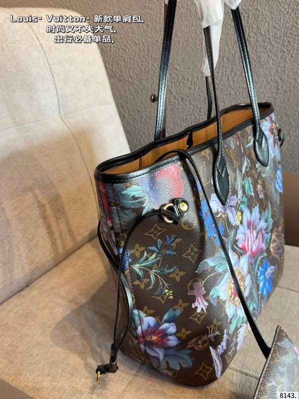 LV Neverfull MM Other Monogram Bag