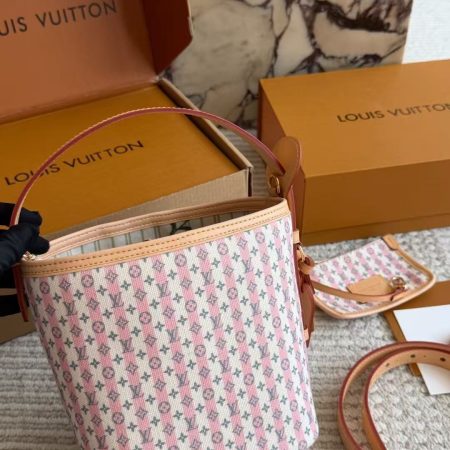 LV Allinbb Bucket Bag - Image 6