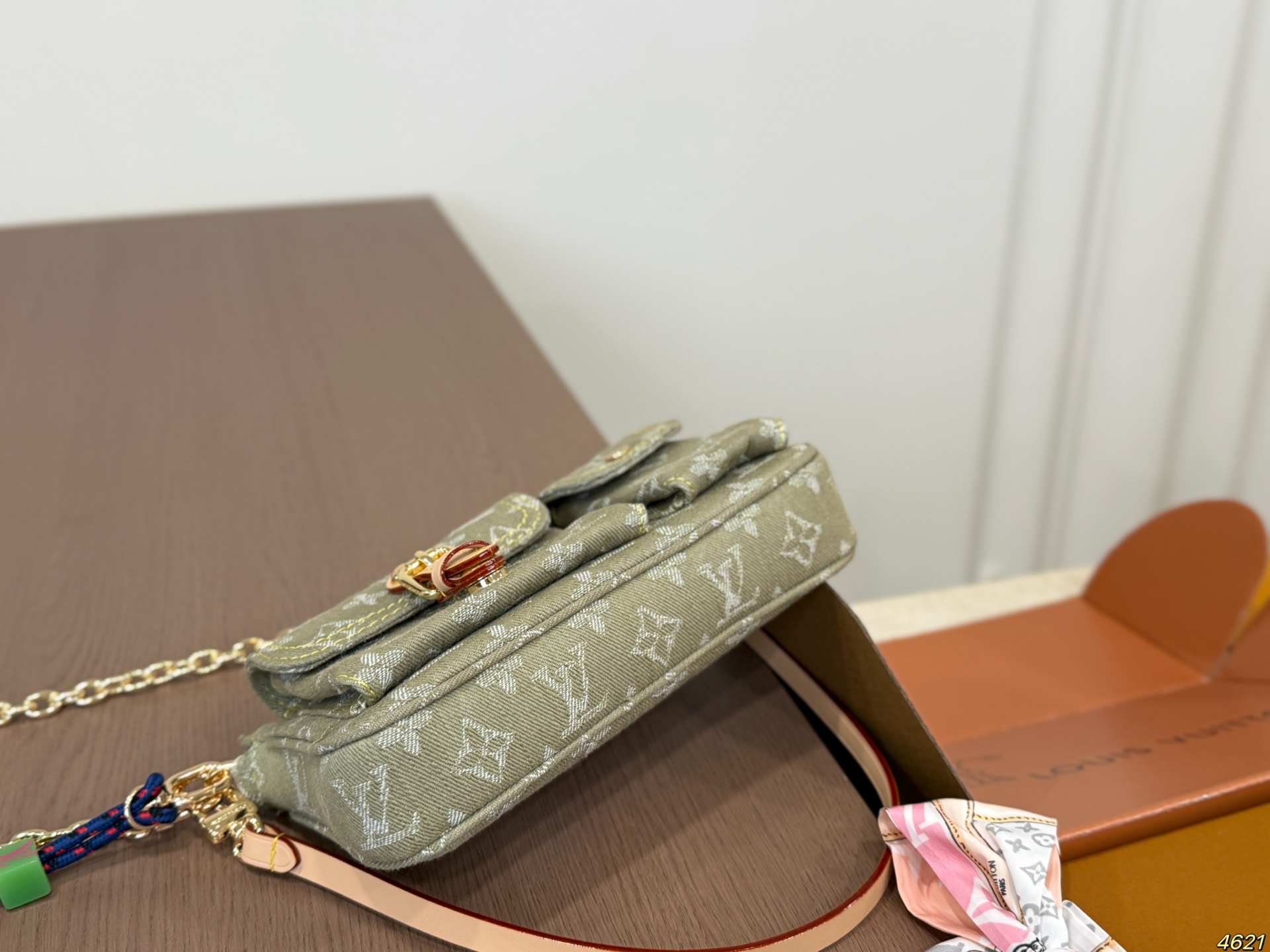 LV Cargo Mahjong Bag - Image 3