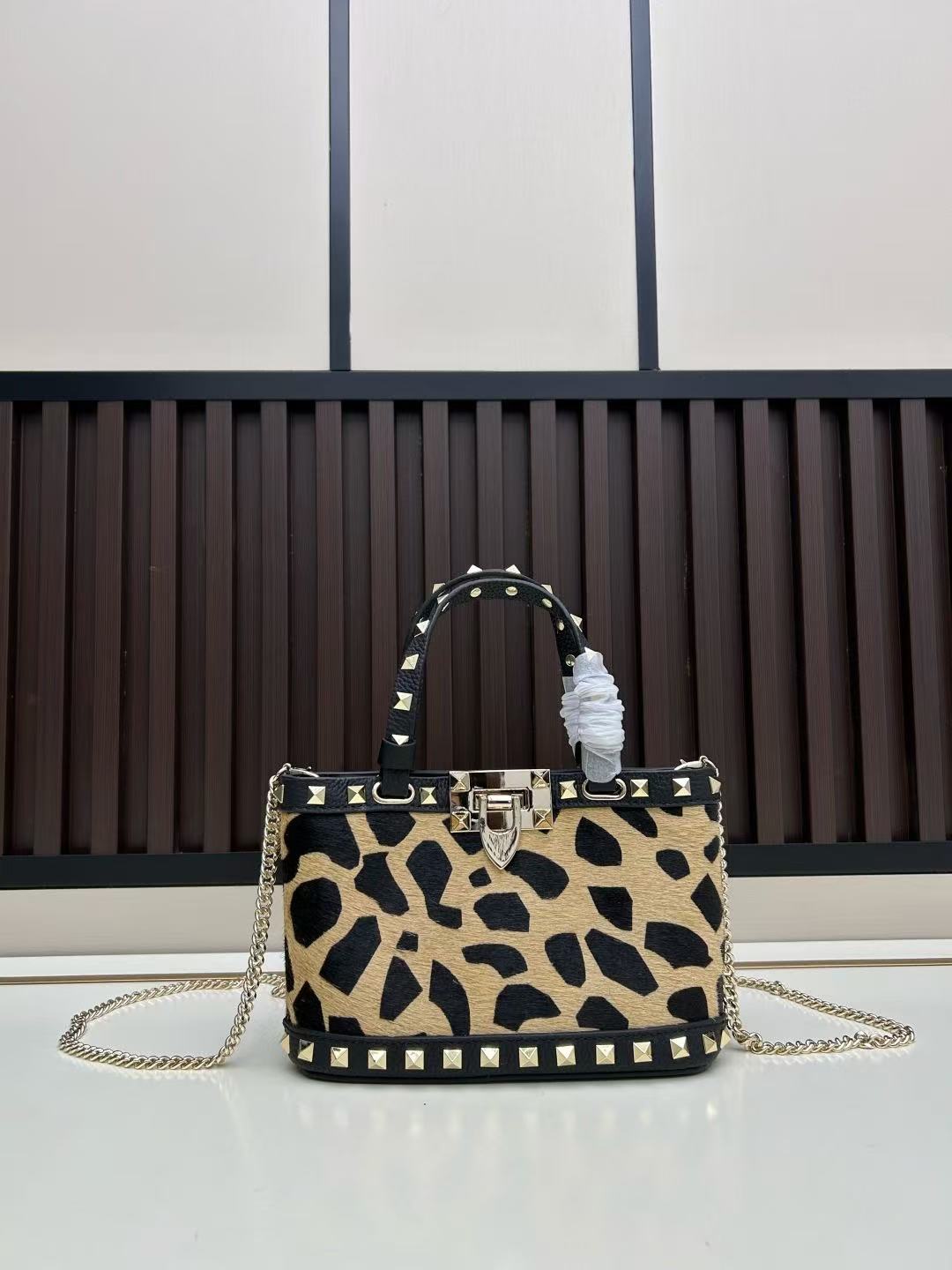 Valentino Garavani Rockstud Bag - Image 1