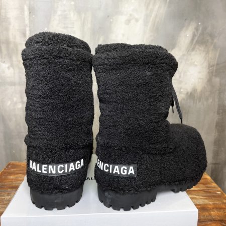 Balenciaga Skiwear Boots - Image 9
