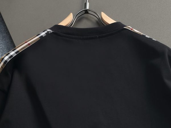 Burberry T-Shirt