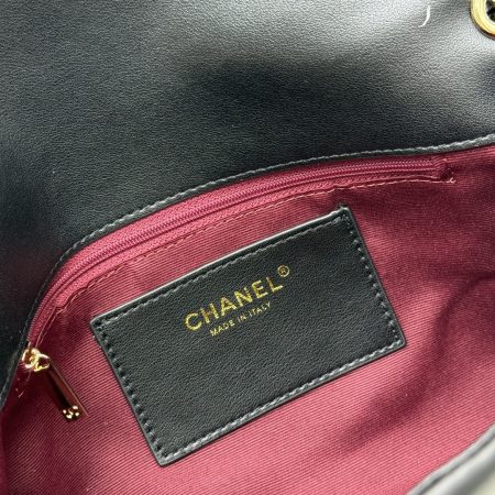 Chanel Large Flap Bag - Image 8