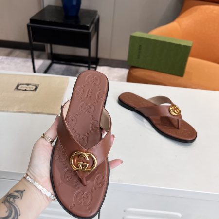 Gucci Interlocking G Thong Sandals - Image 5