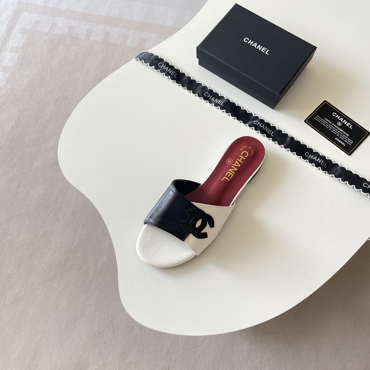 Chanel 26P Double C Two-Tone Flat Slippers - Image 5