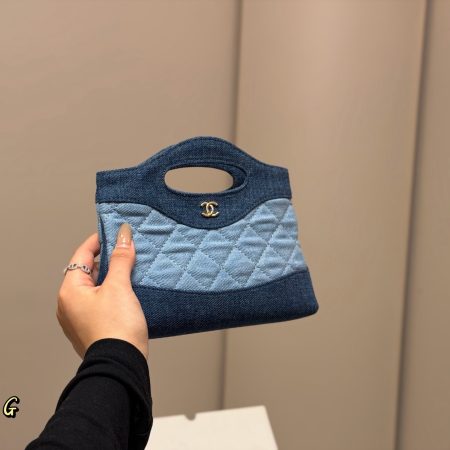 Chanel Clutch With Chain Bag - Image 3
