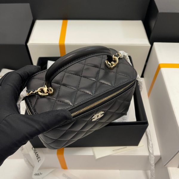 Chanel 23A Mini Vanity Case Top Handle