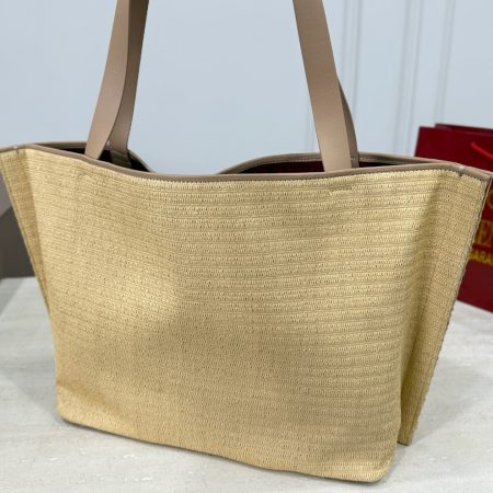 Valentino Garavani VivaSuperstar large shopping bag - Image 7
