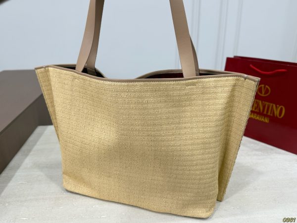 Valentino Garavani VivaSuperstar large shopping bag