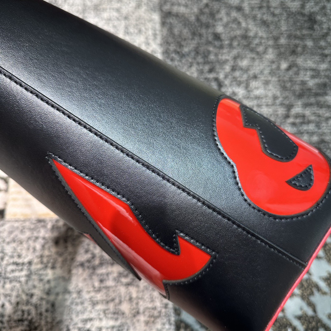 Christian Louboutin Cabata Large Tote Handbag - Image 5