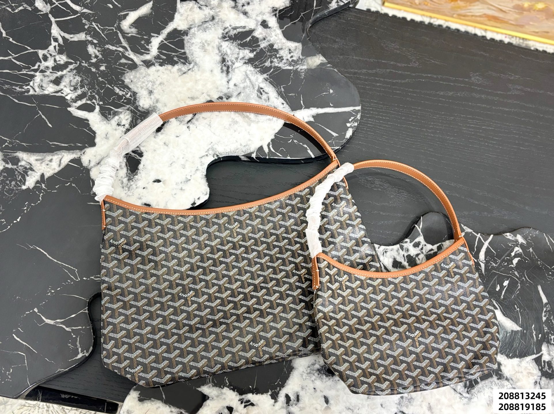 Goyard Hobo Shoulder Bag - Image 9