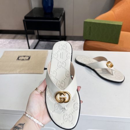 Gucci Interlocking G Thong Sandals - Image 3