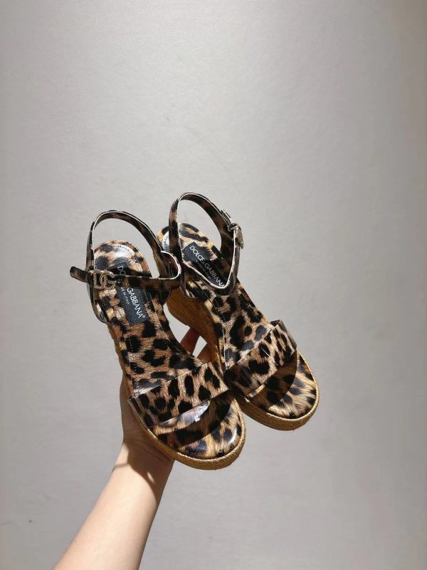 Dolce & Gabbana Straw Sandals