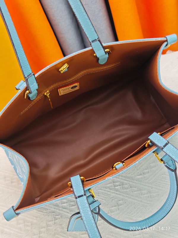 LV OnTheGo MM Bag
