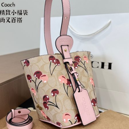 Coach Mini Lucky Bag - Image 8