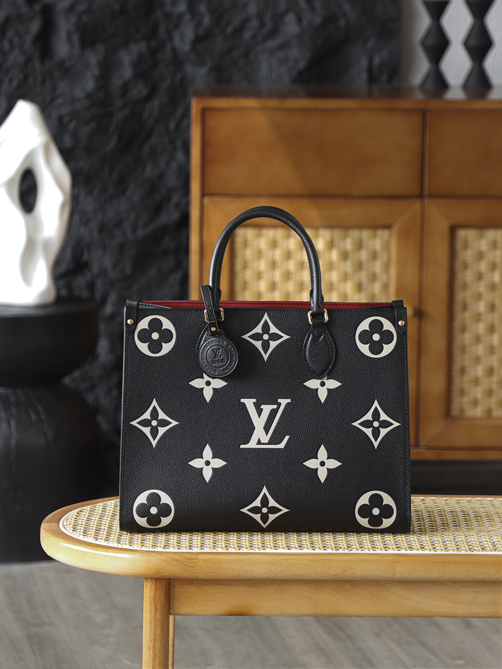 LV OnTheGo MM Bicolor Monogram Empreinte Bag - 10A Mirror Version - Image 1