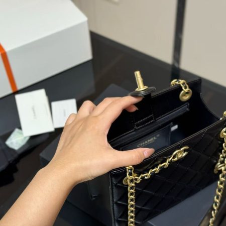 Chanel 24K Shoulder Bag - Image 6